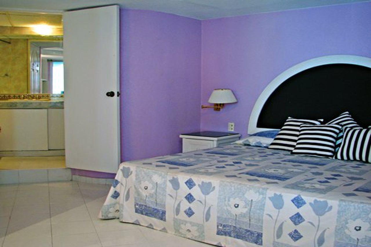 Hotel And Club Aladinos Acapulco Exterior photo